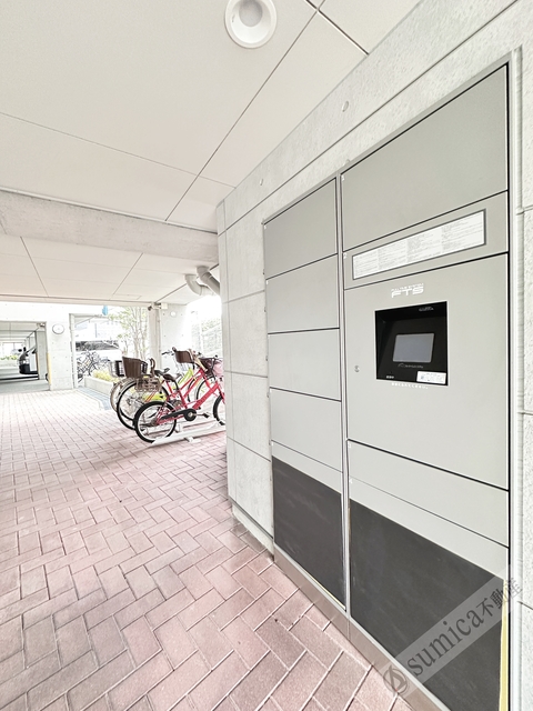 その他共有部分　外出時も安心な宅配ボックス完備♪