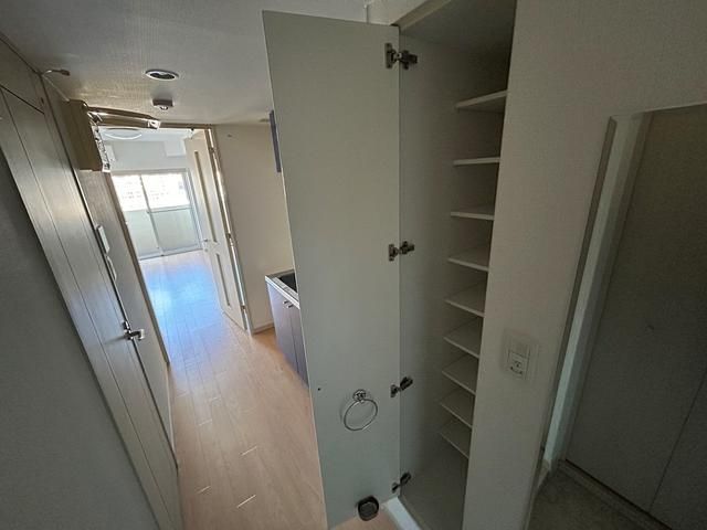 玄関　６０２号室参考写真