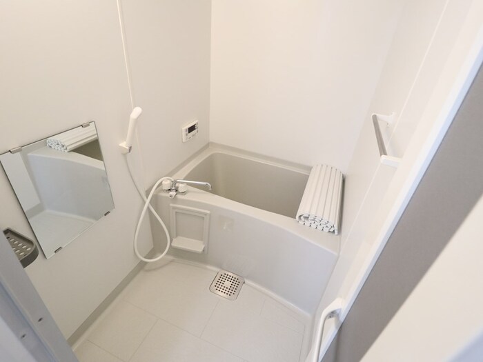 バス・シャワールーム　きれいなお風呂です