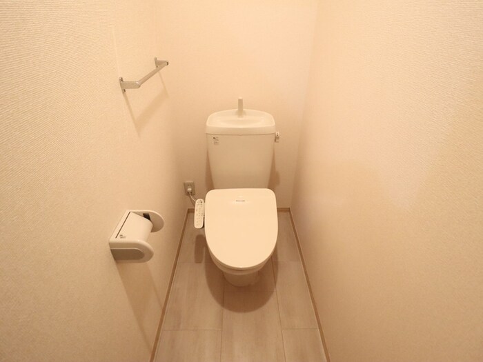 トイレ　落ち着いたトイレです