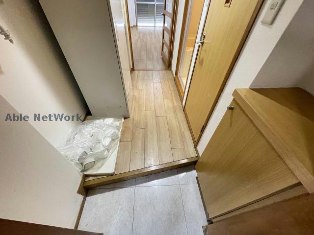 玄関　※同物件、別部屋の写真です