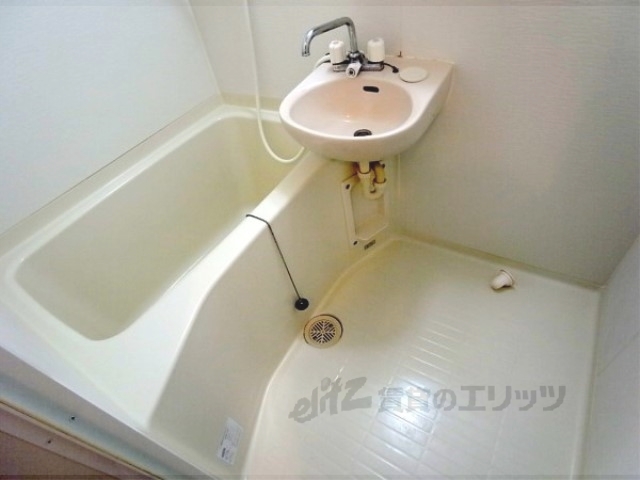 バス・シャワールーム　バス