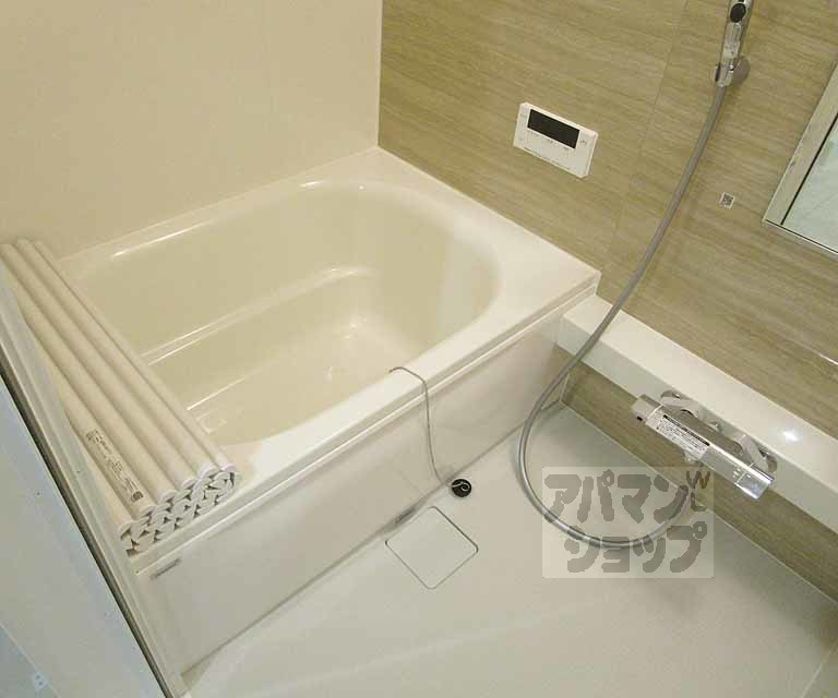 バス・シャワールーム　１０３号室の写真です。