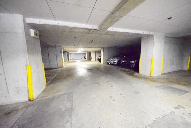 駐車場　★地下駐車場です★