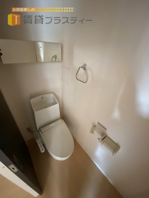 トイレ　ウォシュレット付き！