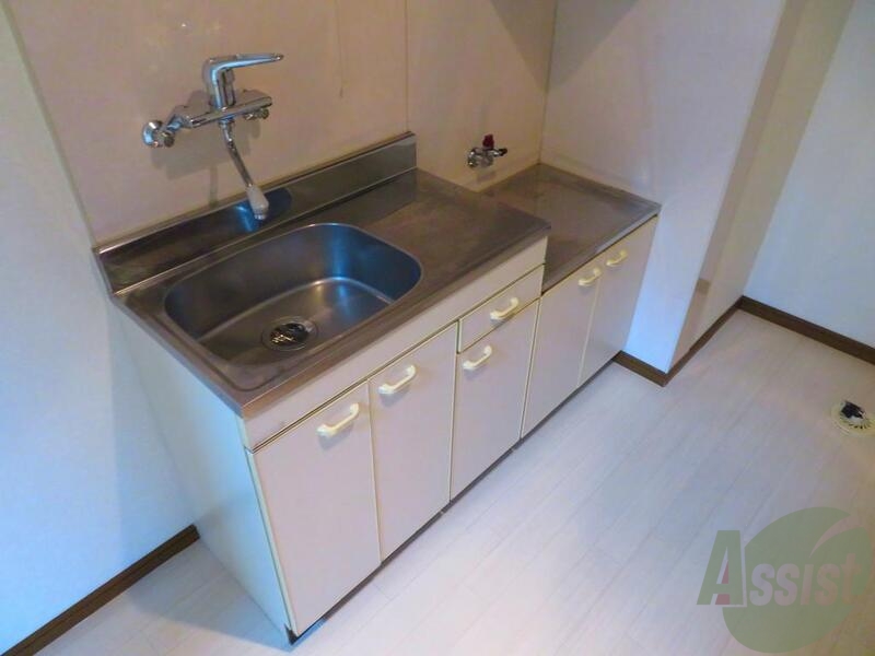 キッチン　キッチンはガスコンロの設置が可能となっております。