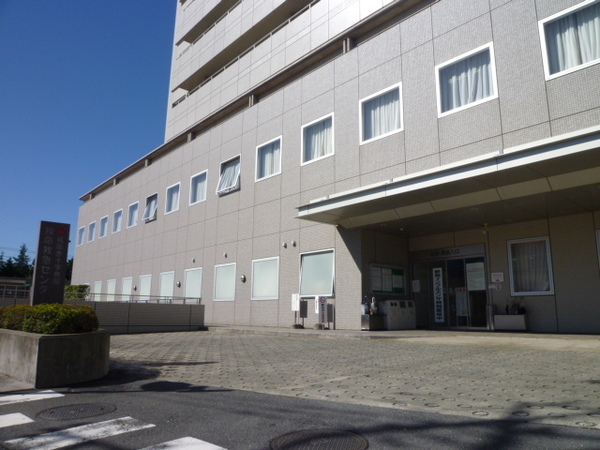 病院　成田赤十字病院（病院）まで1453m