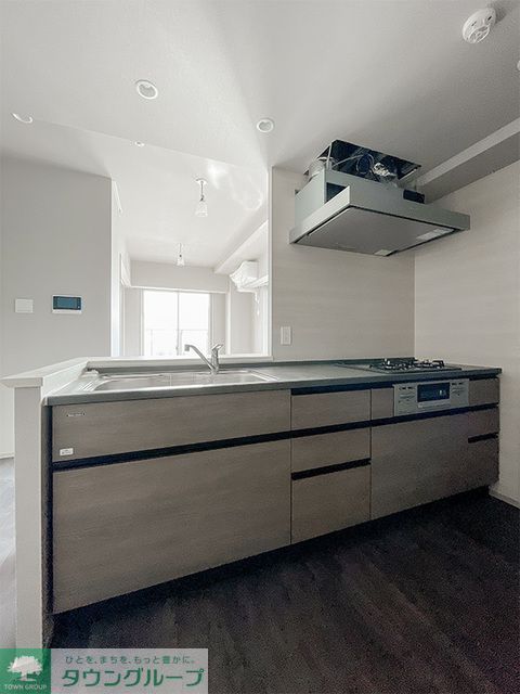 キッチン　※写真は同タイプ住戸です。