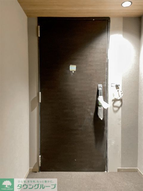 玄関　※写真は同タイプ住戸です。