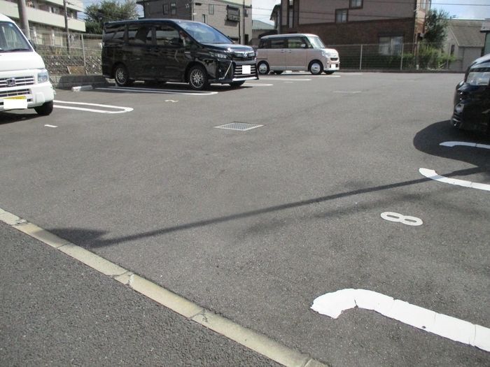 駐車場　駐車場