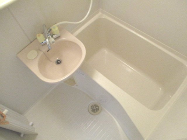 バス・シャワールーム　日々の疲れを癒すお風呂です