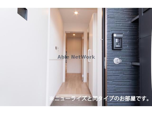 玄関　同タイプ部屋参照