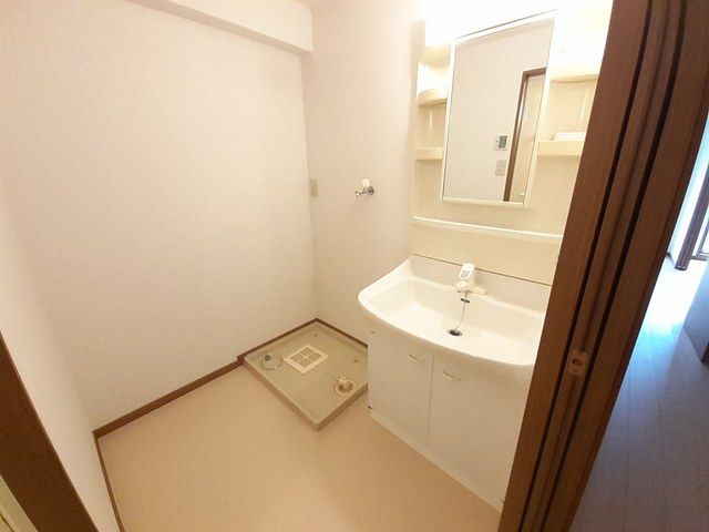 洗面設備　使いやすい洗面所です