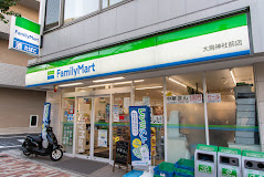 コンビニ　ファミリーマート 大鳥神社前店（コンビニ）まで213m
