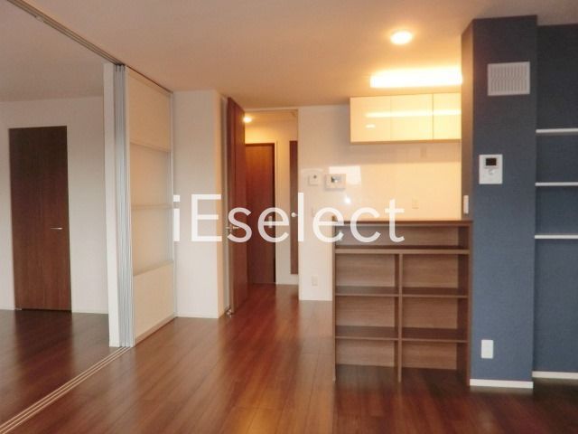 居室・リビング　インターネット無料のお部屋です。