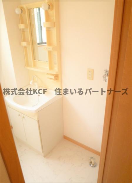 洗面設備　使いやすい洗面所です