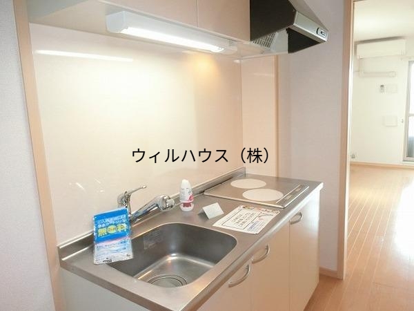 キッチン　２口ＩＨコンロ付き！