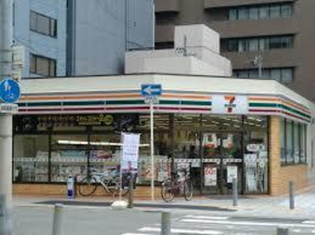 コンビニ　セブンイレブン大阪新町2丁目店（コンビニ）まで245m
