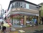 コンビニ　セブン-イレブン足立竹ノ塚駅東店（コンビニ）まで617m