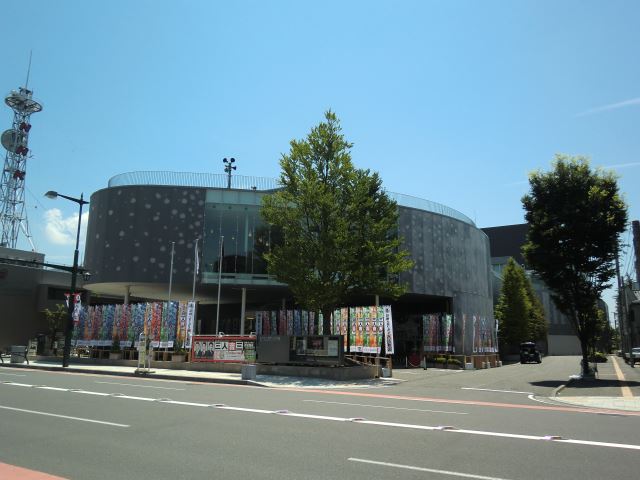 コンビニ　まつもと市民芸術館（コンビニ）まで340m