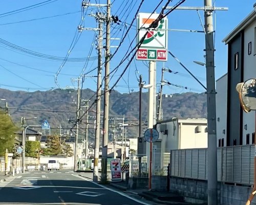 コンビニ　セブンイレブン 八尾小畑町店（コンビニ）まで986m