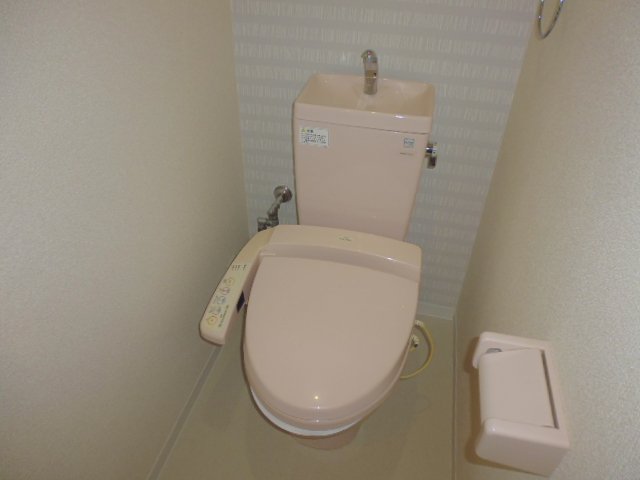 トイレ　ウォシュレット