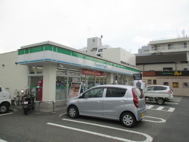 コンビニ　ファミリーマート北野駅前通り店（コンビニ）まで218m