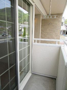 バルコニー　洗濯物も良く乾く南東向きのバルコニー♪