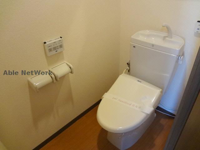 トイレ　同型モデル