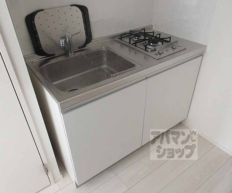 キッチン　コンパクトなキッチンで使いやすいです！