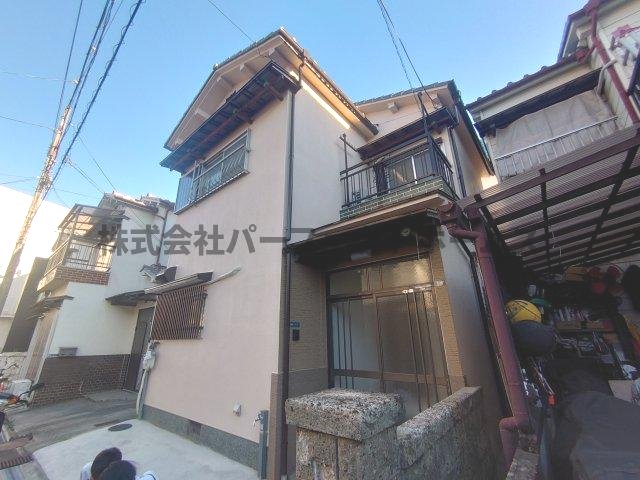建物外観　外観は落ち着いています