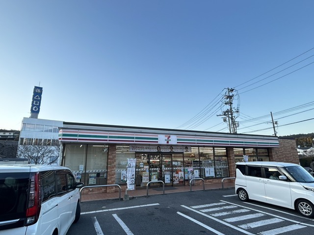 コンビニ　セブンイレブン（コンビニ）まで41m