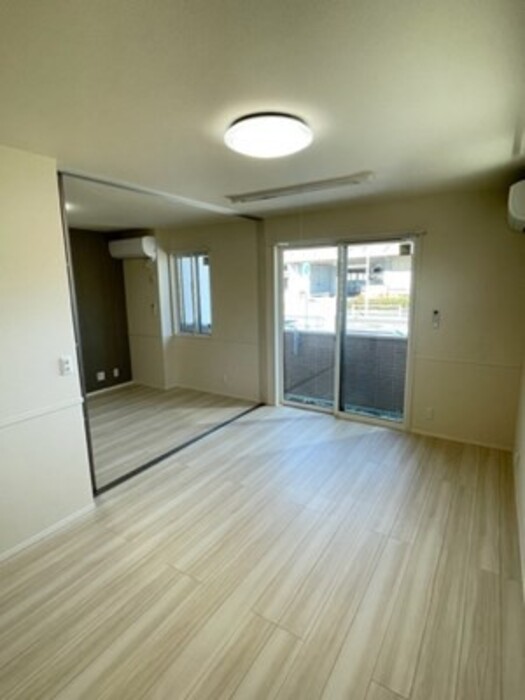 居室・リビング　※室内画像は全て同間取りの別部屋になります