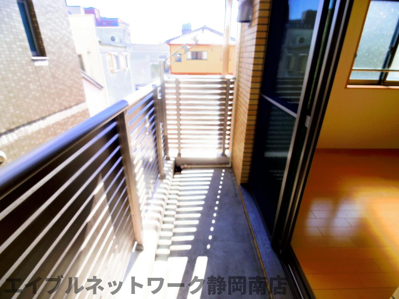 バルコニー　落ち着いた時間を過ごせるバルコニーです