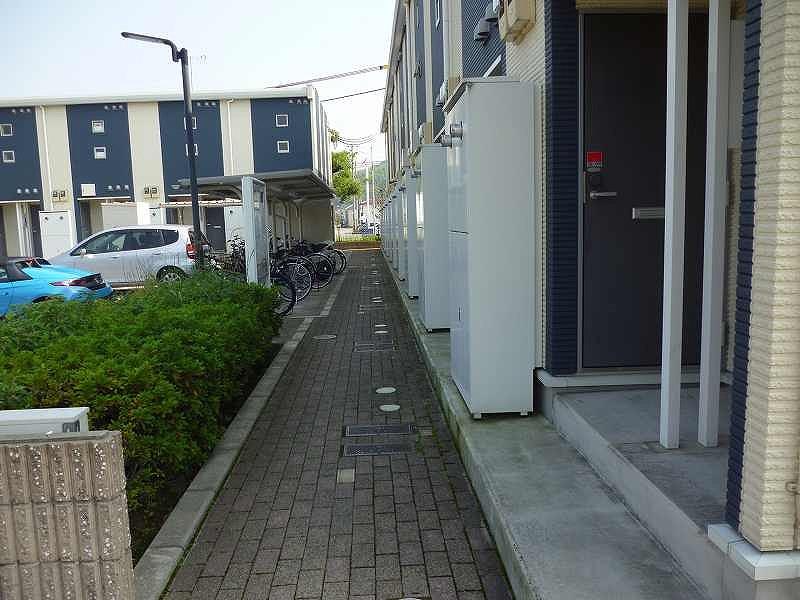 山陽電鉄本線 八家駅 徒歩7分 2階建 築17年の玄関写真