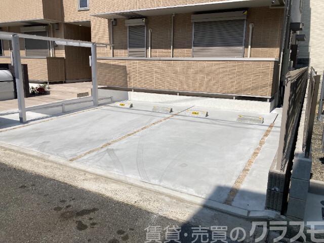 駐車場　敷地内駐車場