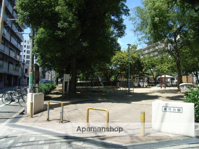 公園　滝川公園（公園）まで300m