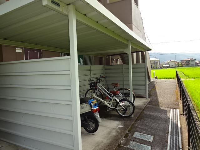 その他共有部分　駐輪場の様子です。