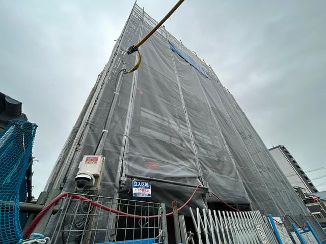 建物外観　建築中