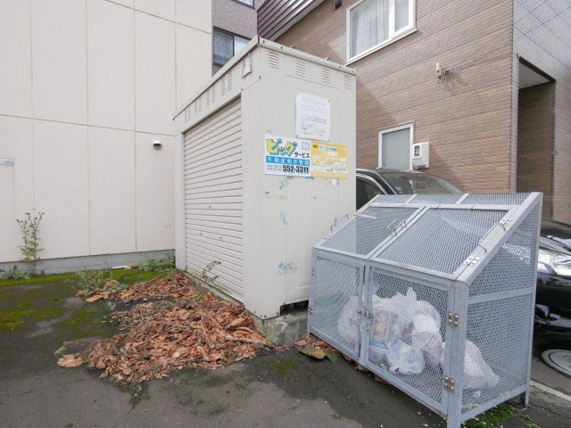 その他共有部分　敷地内ゴミ置場もございます！