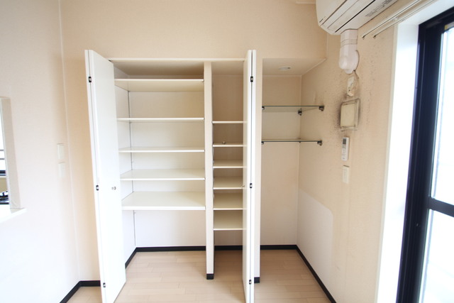 収納　写真は別部屋同タイプ★
