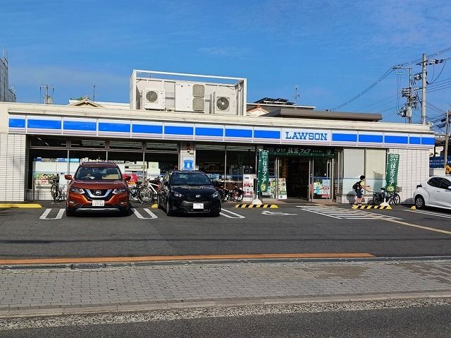コンビニ　ローソン　巽中四丁目店（コンビニ）まで330m