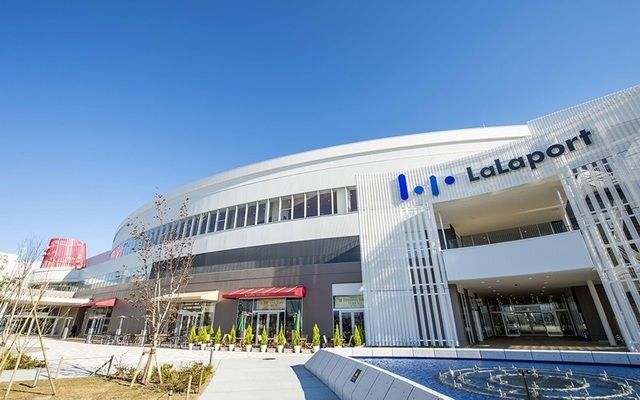 ショッピングセンター　ららぽーと立川立飛（ショッピングセンター）まで411m