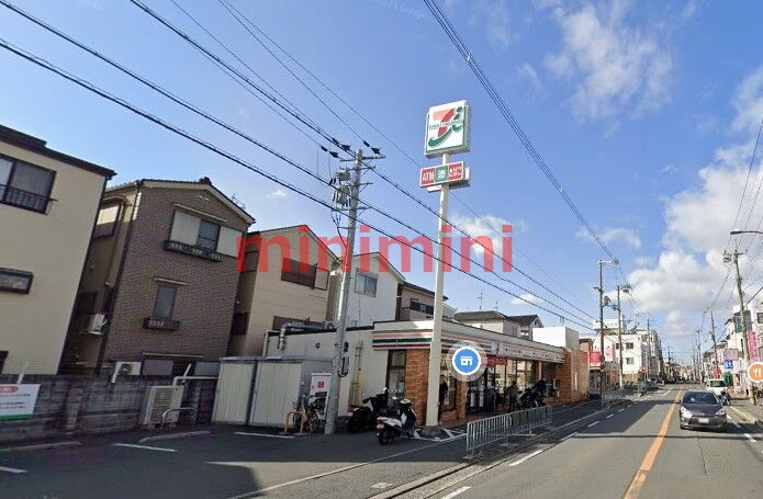 コンビニ　セブンイレブン高槻栄町店（コンビニ）まで490m