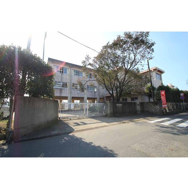 小学校　土浦市立神立小学校（小学校）まで700m