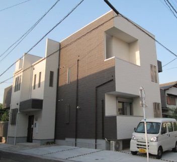 建物外観　現状優先とし写真は参照とする。