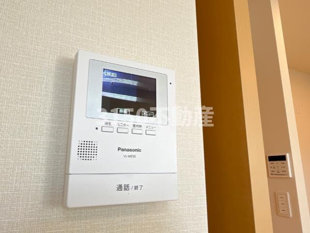 セキュリティ　カメラ付インターホン（イメージ）