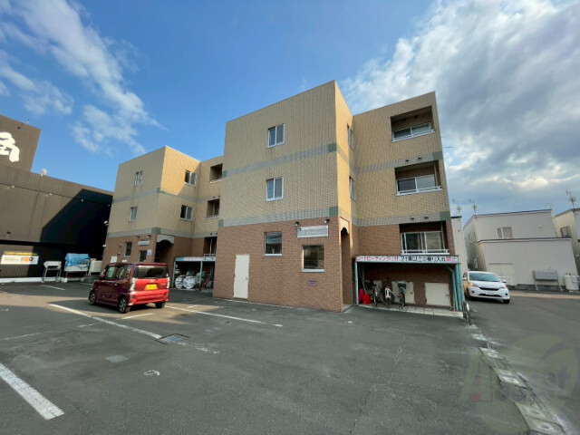 建物外観　札幌市東区北二十三条東「ル・ボヌール」