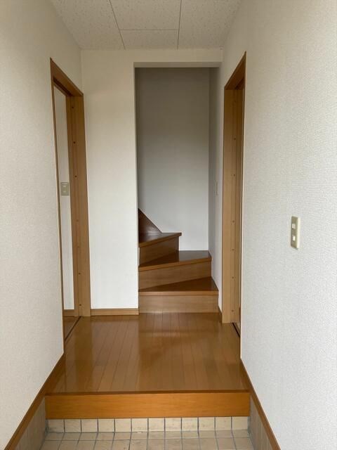 玄関　※現況優先・反転の場合あり