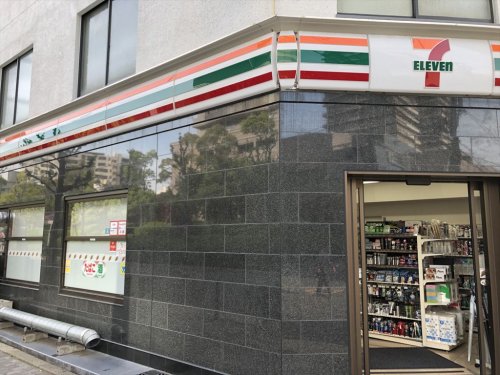 コンビニ　セブンイレブン 大阪アメニティパーク前店（コンビニ）まで130m